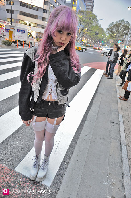 120413-0296: Japanese street fashion in Harajuku, Tokyo (Valentine, Music Legs, Tokyo Bopper, Coach)