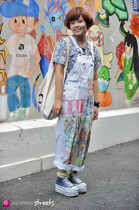 120812-0106 - Japanese street fashion in Harajuku, Tokyo (Pinkage, DUMBO, Nadia, Concierge)