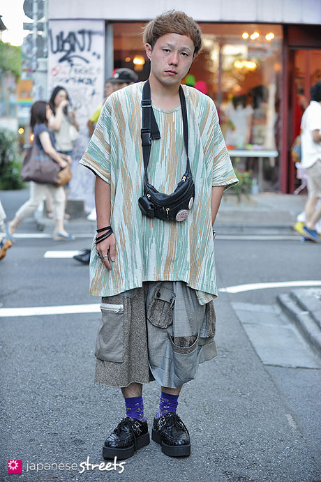 120819-2439 - Japanese street fashion in Harajuku, Tokyo (OHTA, Nozomi Ishiguro, TUK9