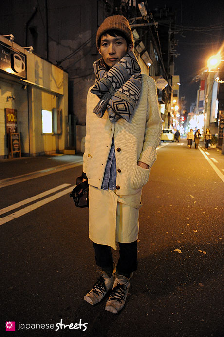 110221-0327: Osaka Street Fashion