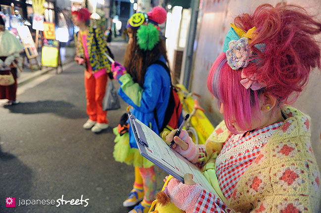 120107-2537: Japanese street fashion in Harajuku, Tokyo