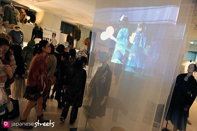 111103-5950: Fashion displays at the Culture Festival of Bunka Fashion College in Tokyo