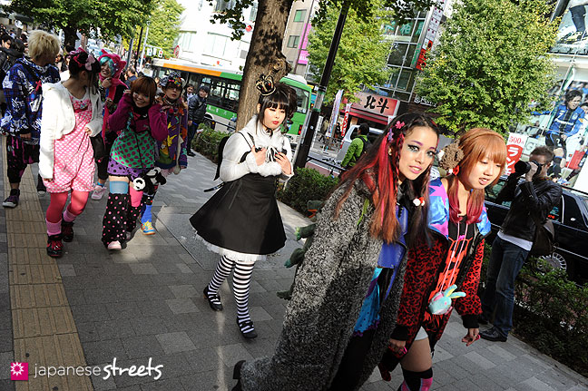111127-0851: Harajuku Fashion Walk