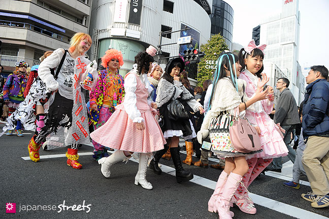 111127-0935: Harajuku Fashion Walk