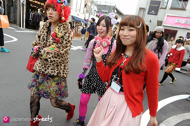 111127-1005: Harajuku Fashion Walk